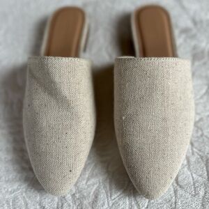 Old Navy Women's Linen-Blend Pointy-Toe Mule Flats